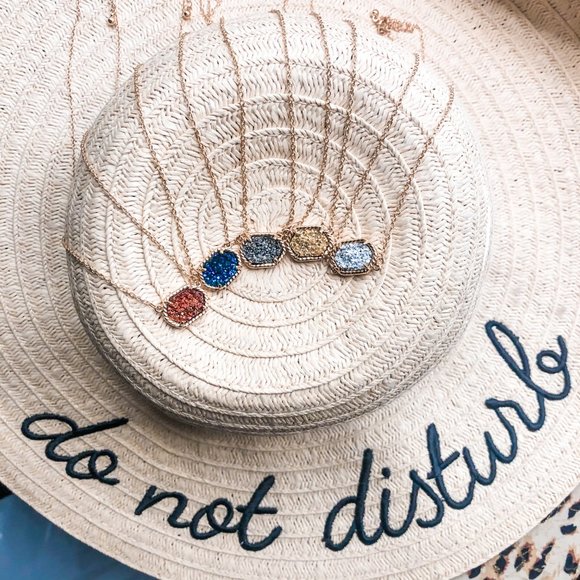 Crystal stone gold druzy pendant necklace - Picture 4 of 7